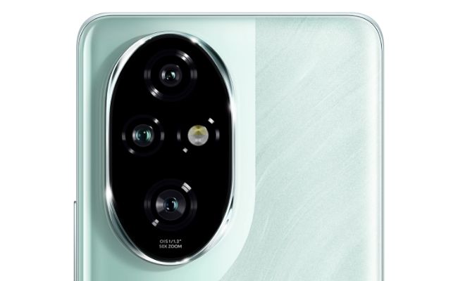 AI-Powered 50MP Triple Camera System